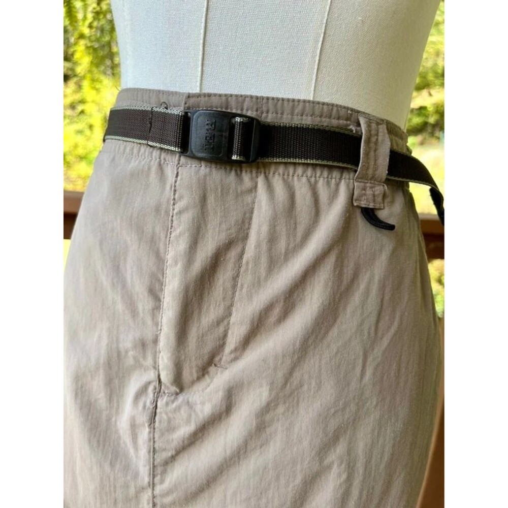 REI Women’s UPF 30+ Convertible Roll-Up Cargo Hiking Skirt - Picture 3 of 12